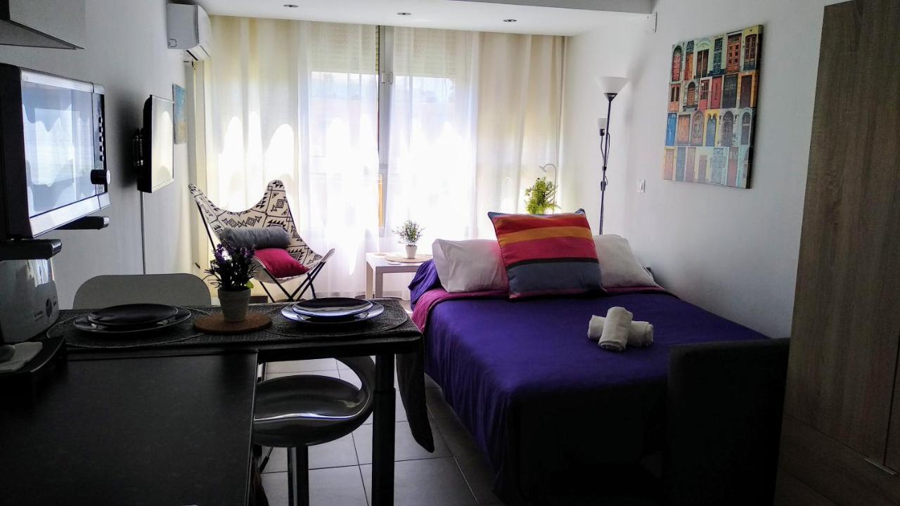 Casa Cachita 2-Confortable Estudio A Pie De Playa Estepona Exterior photo